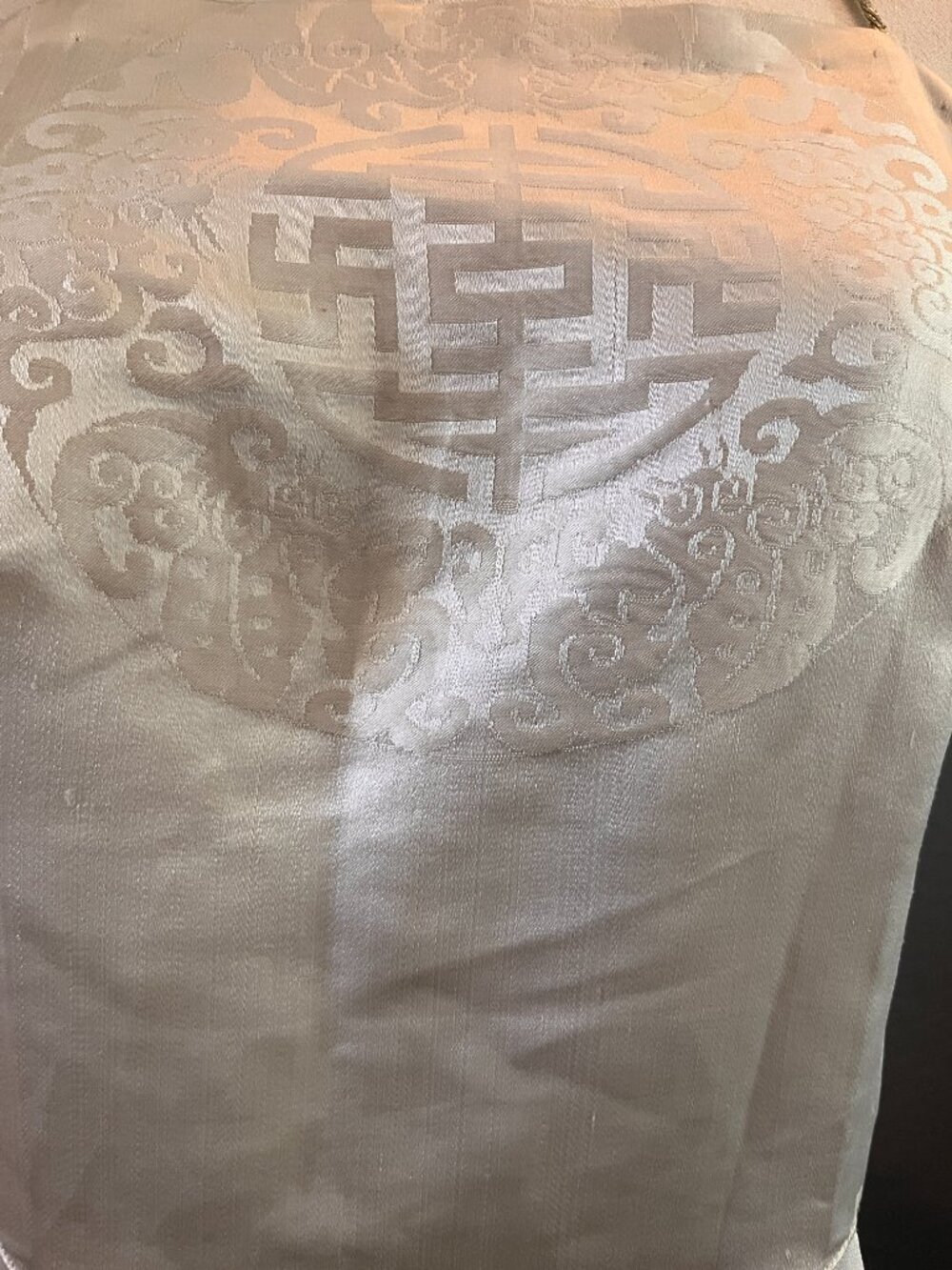 VINTAGE 50'S JOHN DOYLE BISHOP SEATTLE ASIAN INSPIRED SATIN DRESS IVORY & GOLD - Picture 4 of 15
